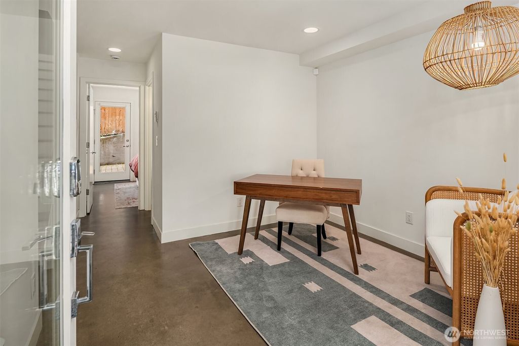 Photo of 2248 Fairview Avenue E, Seattle, WA 98102 (MLS # 2357115)