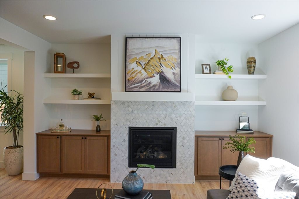 Photo of 10675 SE 170th Place, Renton, WA 98055 (MLS # 2528081)