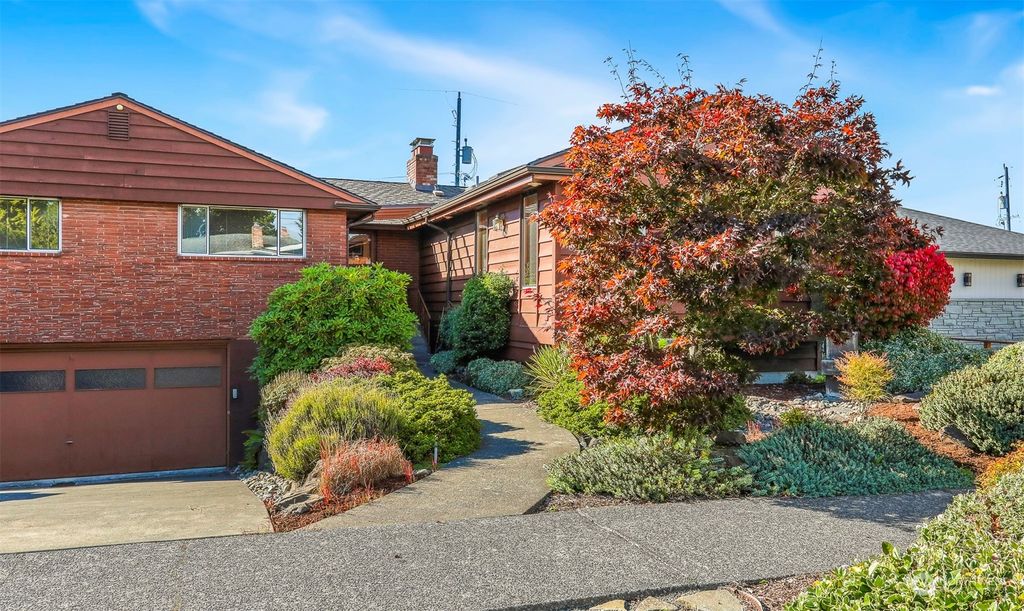 Photo of 9221 20th Avenue NW, Seattle, WA 98117 (MLS # 2169188)