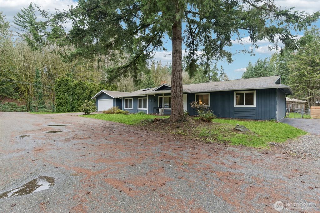 Photo of 20911 W Richmond Road, Bothell, WA 98021 (MLS # 2468048)