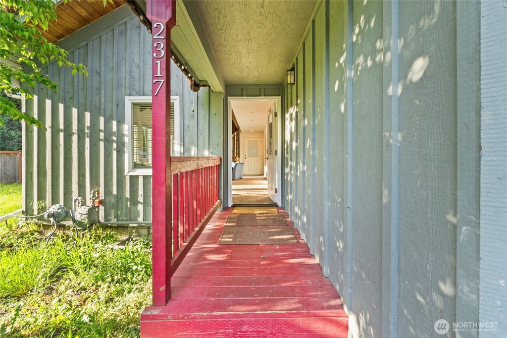 Photo of 3109 24th Avenue Ct SE, Puyallup, WA 98374 (MLS # 2526549)