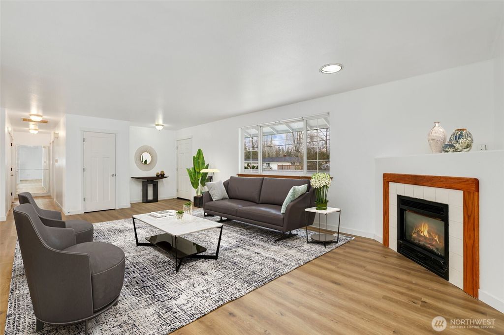 Photo of 9904 14th Avenue E, Tacoma, WA 98445 (MLS # 2465196)