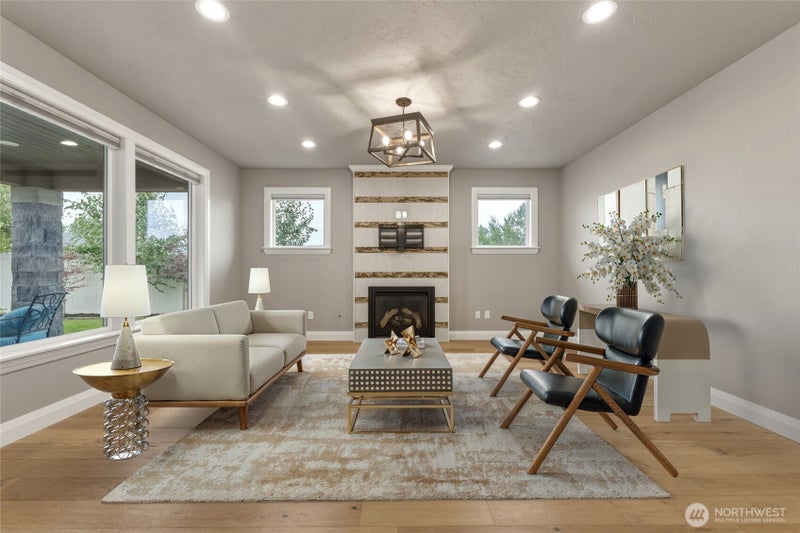 10 NE Alpine Drive