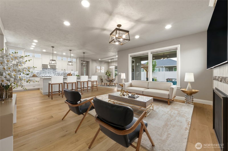 10 NE Alpine Drive