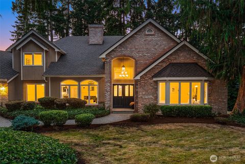 Photo of 16707 NE 124th Street, Redmond, WA 98052 (MLS # 2528433)
