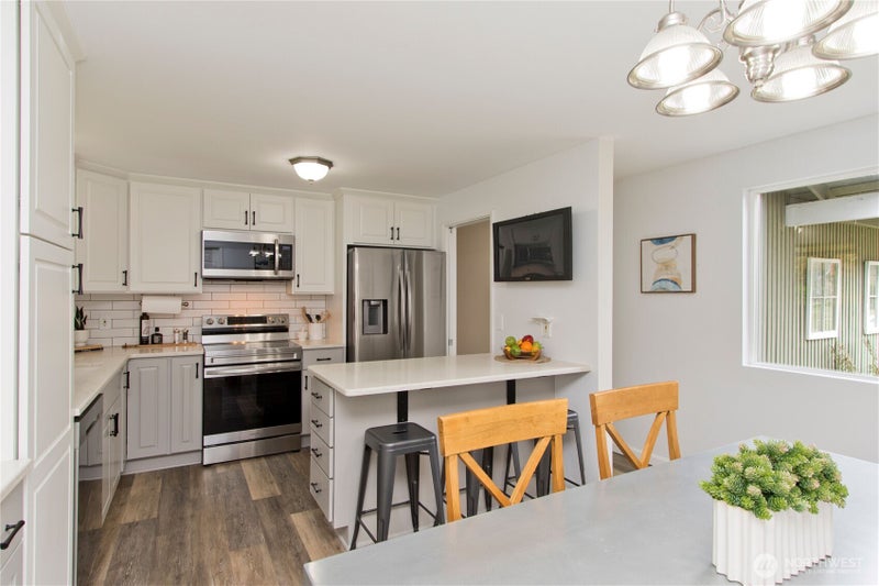 15605 NE 1st Street