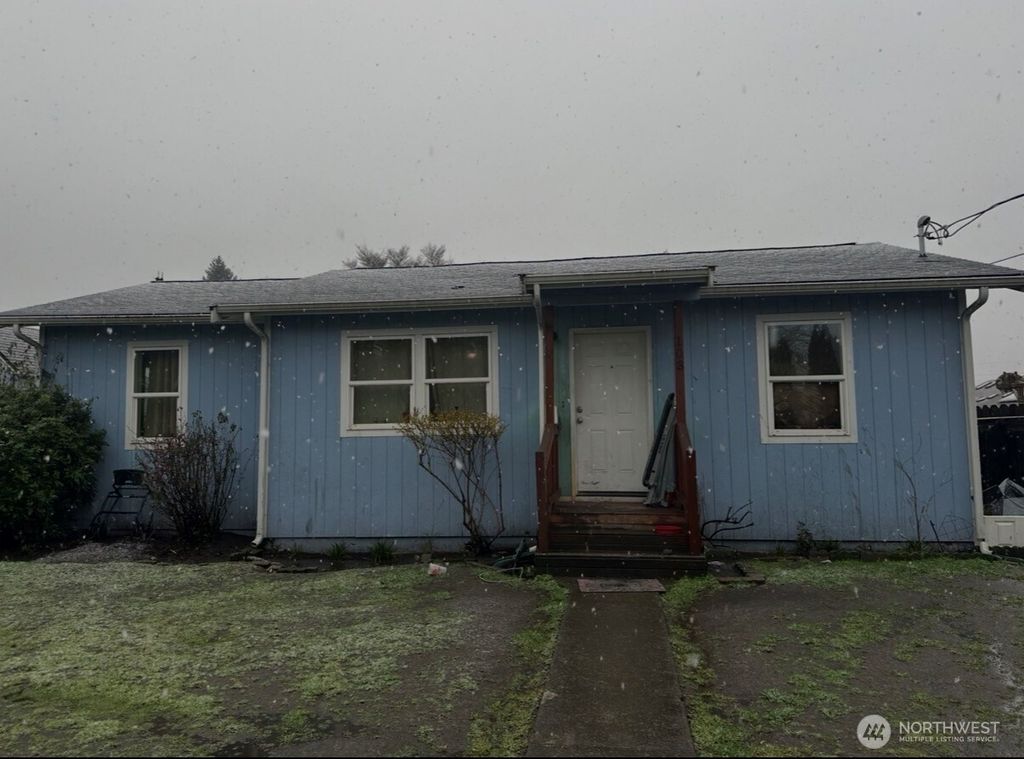 Photo of 103 M Street SE, Auburn, WA 98002 (MLS # 2493537)