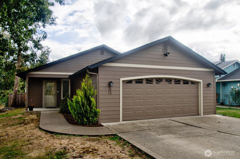 Photo of 2221 Salsbury Avenue, Chehalis, WA 98532 (MLS # 2439354)