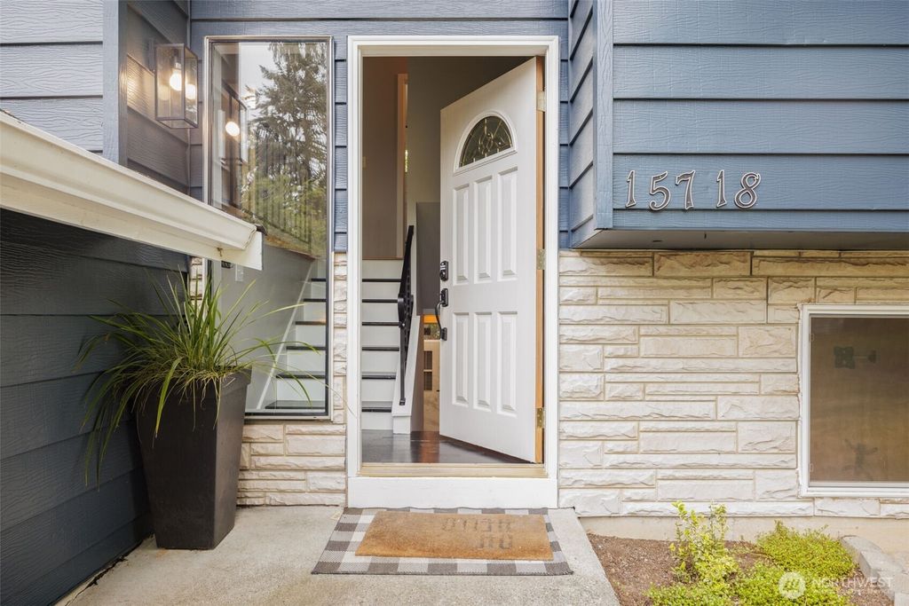 Photo of 15718 126th Place NE, Woodinville, WA 98072 (MLS # 2517125)