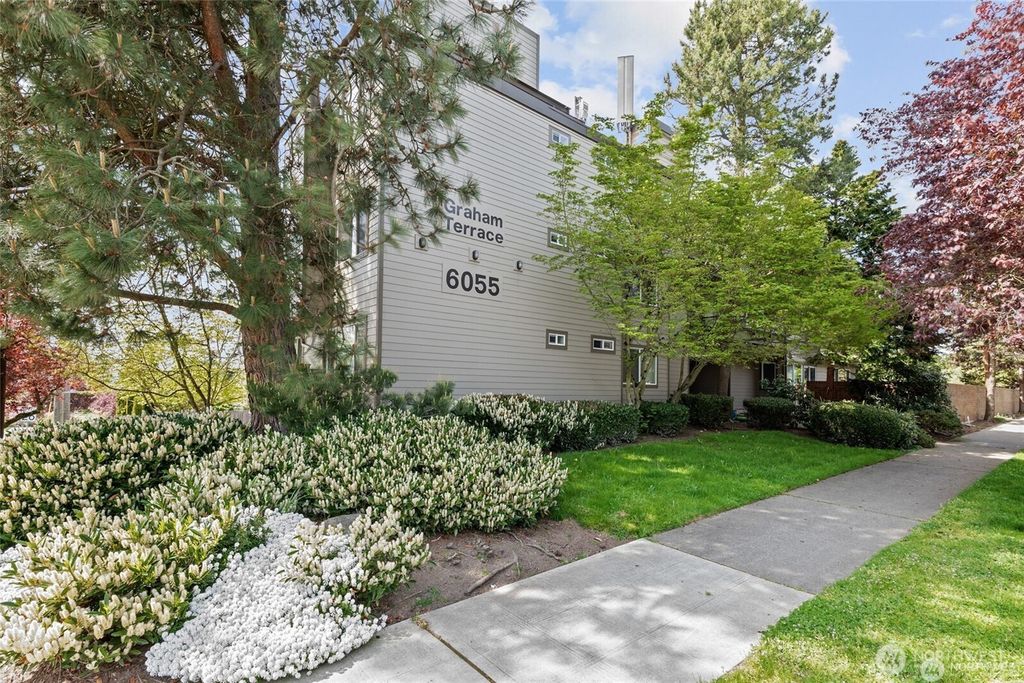 Photo of 6055 35th Avenue SW #207, Seattle, WA 98126 (MLS # 2378413)