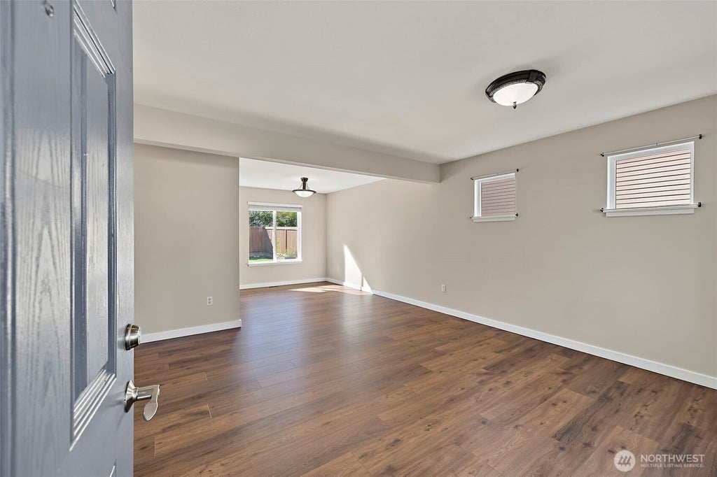 Photo of 5137 S 303rd Place, Auburn, WA 98001 (MLS # 2585363)