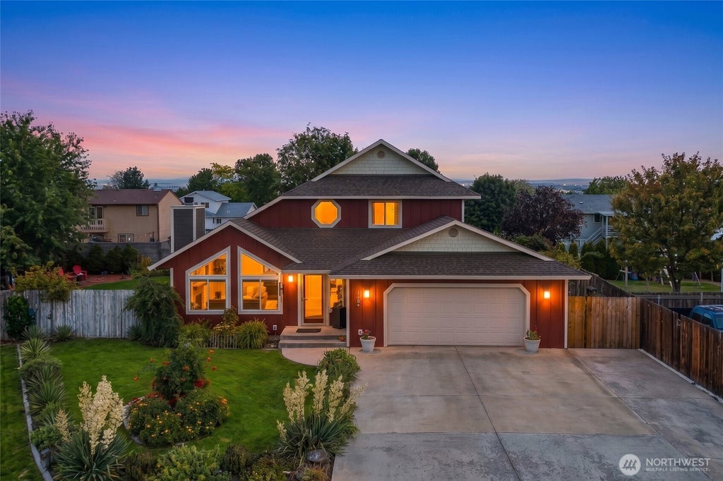 Photo of 2226 S Belair Drive, Moses Lake, WA 98837 (MLS # 2548511)