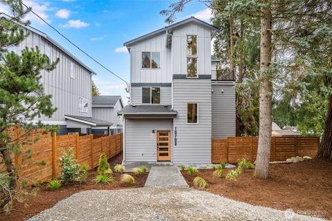 10702 Linden Avenue N Seattle WA 98133