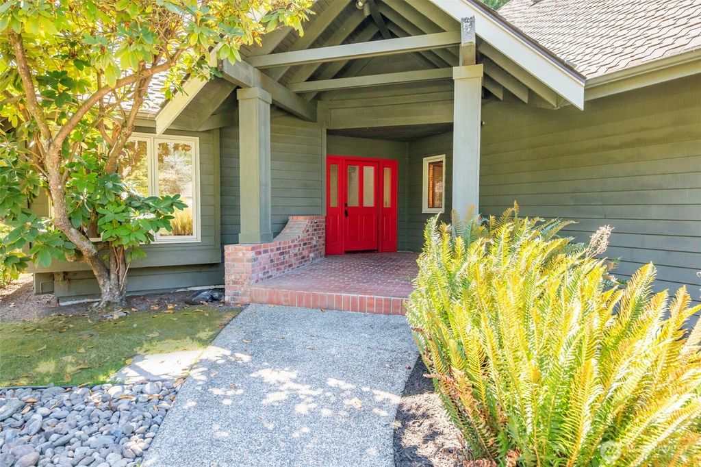 Photo of 2410 223rd Place NE, Sammamish, WA 98074 (MLS # 2439435)