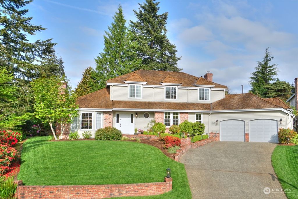 Photo of 4531 169th Place SE, Bellevue, WA 98006 (MLS # 2241840)