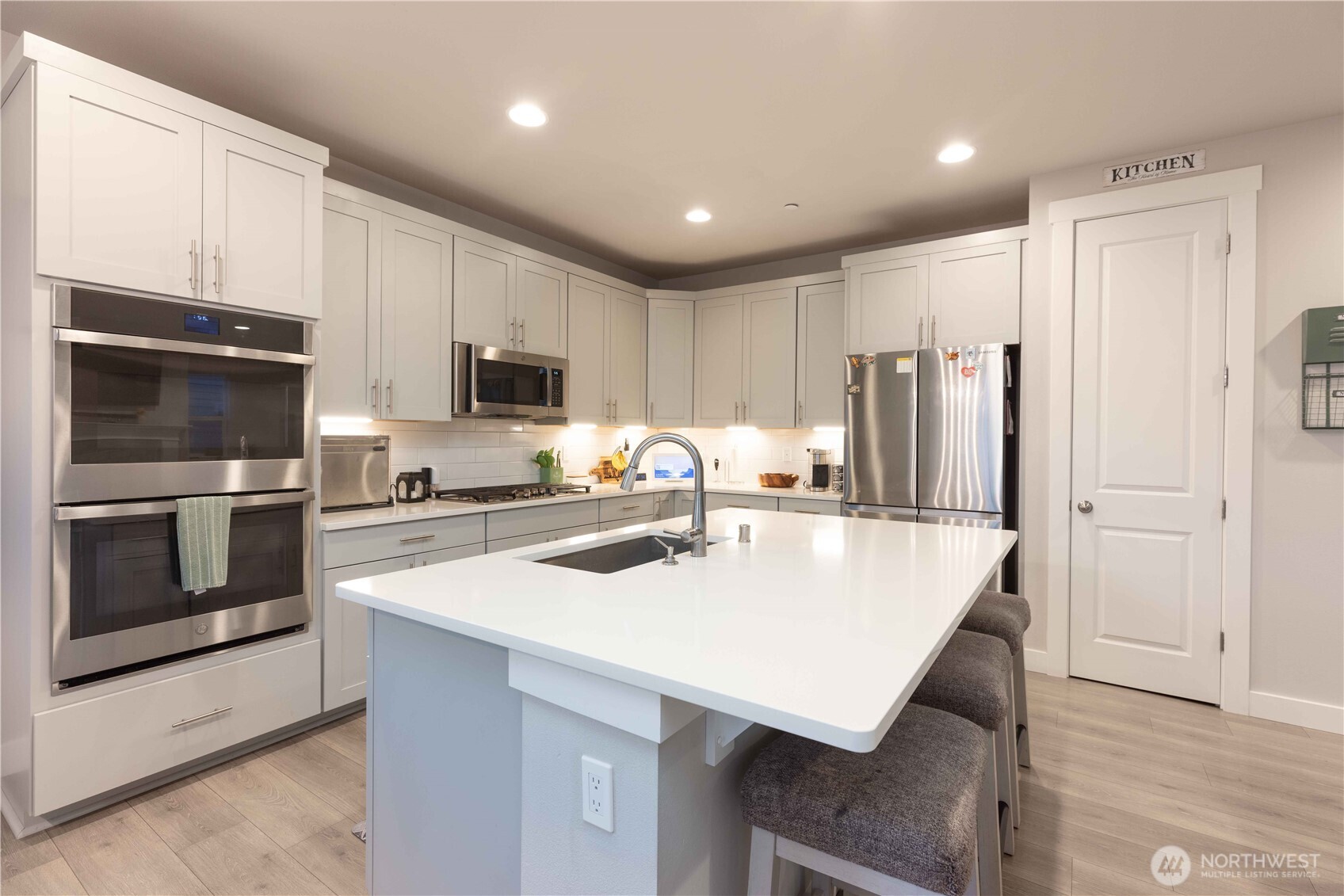 10260 Ramble Drive NW