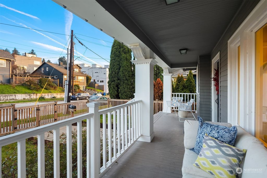 Photo of 5517 5th Avenue NW, Seattle, WA 98107 (MLS # 2187001)