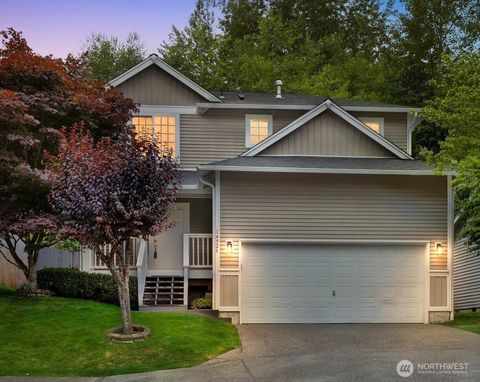14926 Woodland Avenue E Puyallup WA 98375