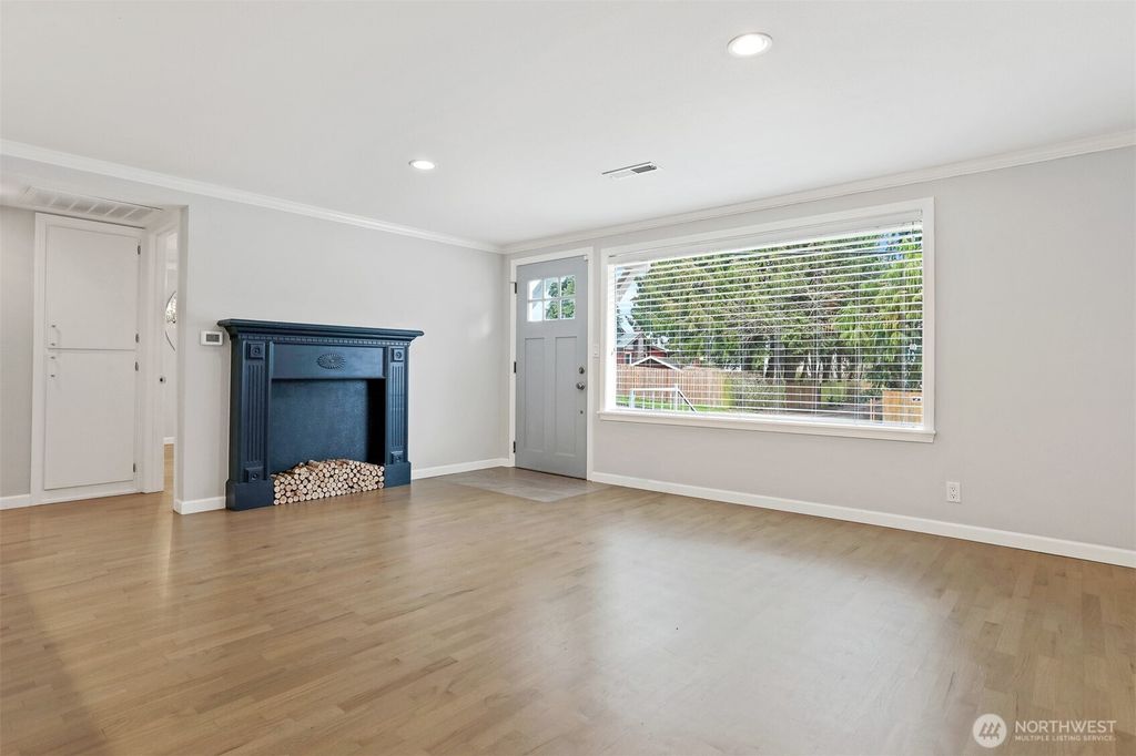 Photo of 5716 S Asotin Street, Tacoma, WA 98408 (MLS # 2472142)