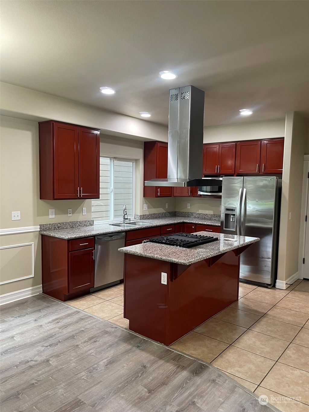 Photo of 27114 105th Ave Ave SE, Kent, WA 98030 (MLS # 2289590)