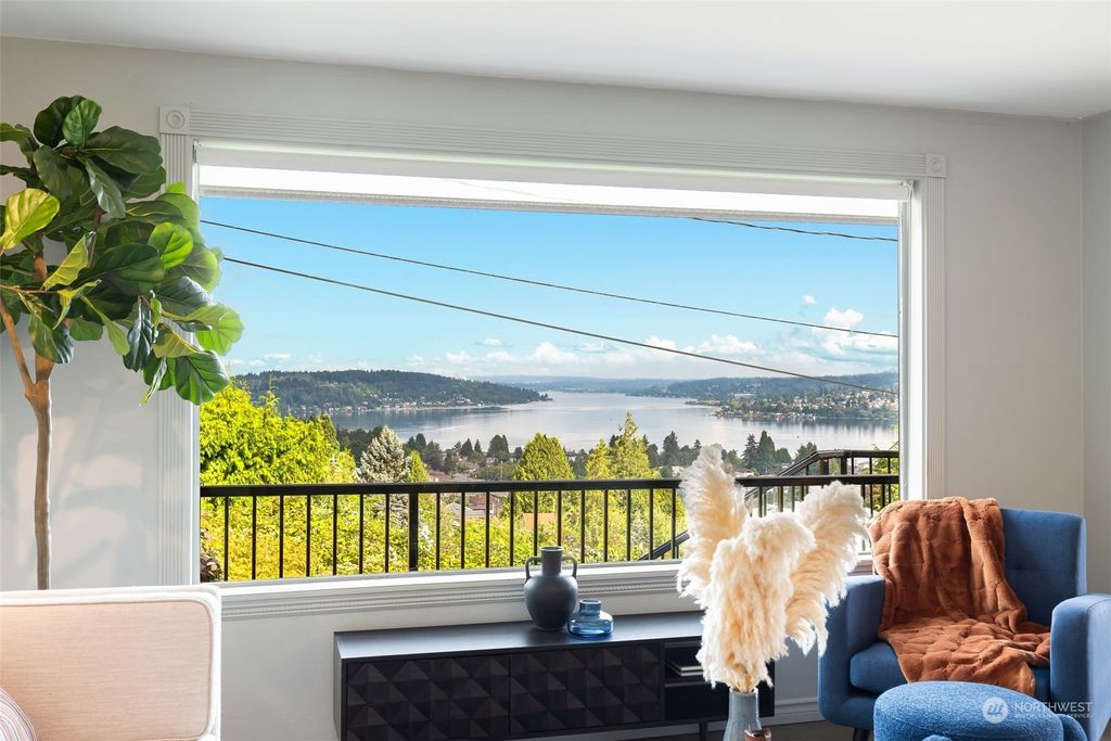 Photo of 8217 S 123rd Place, Seattle, WA 98178 (MLS # 2297548)