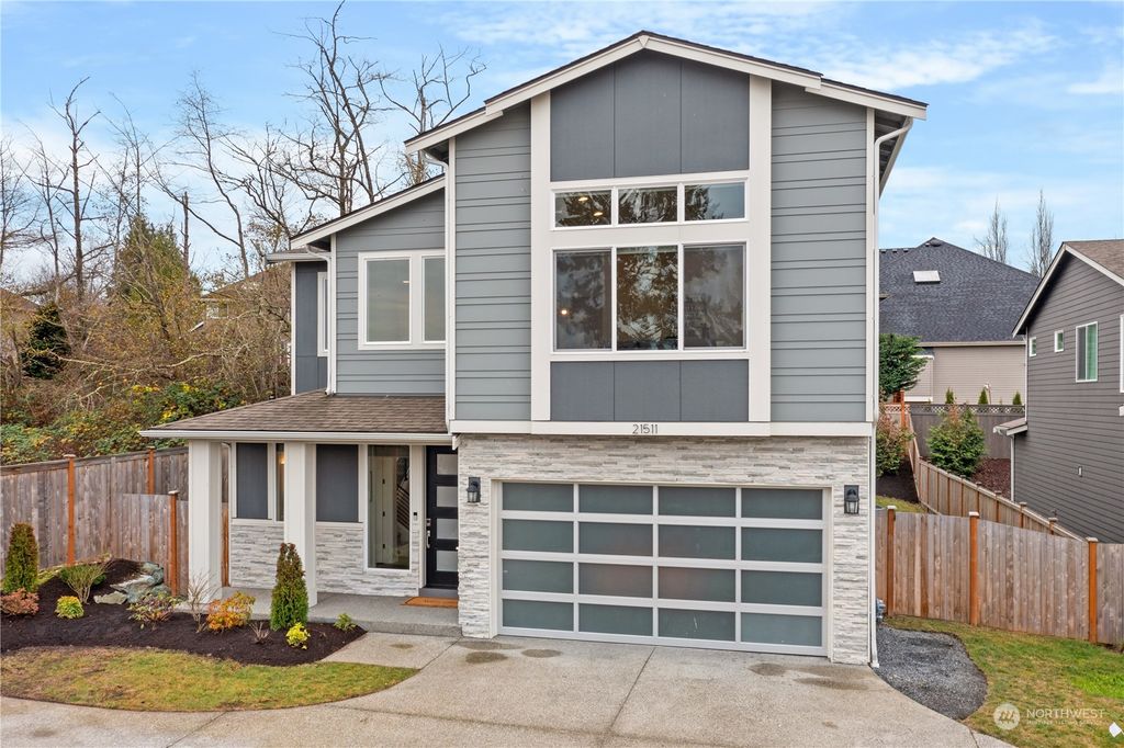 Photo of 21511 38th Avenue W, Mountlake Terrace, WA 98043 (MLS # 2182268)