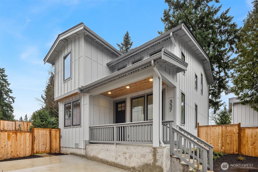 Photo of 337 18th Avenue, Kirkland, WA 98033 (MLS # 2492766)