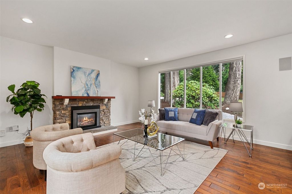 Photo of 17805 NE 25th Street, Redmond, WA 98052 (MLS # 2159377)
