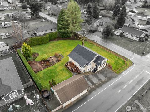 Photo of 43128 260th Avenue SE, Enumclaw, WA 98022 (MLS # 2463790)