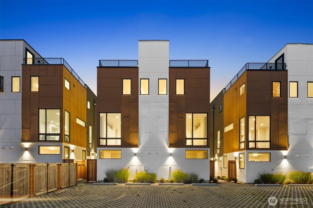 Photo of 9239 B 16th Avenue SW, Seattle, WA 98106 (MLS # 2495253)