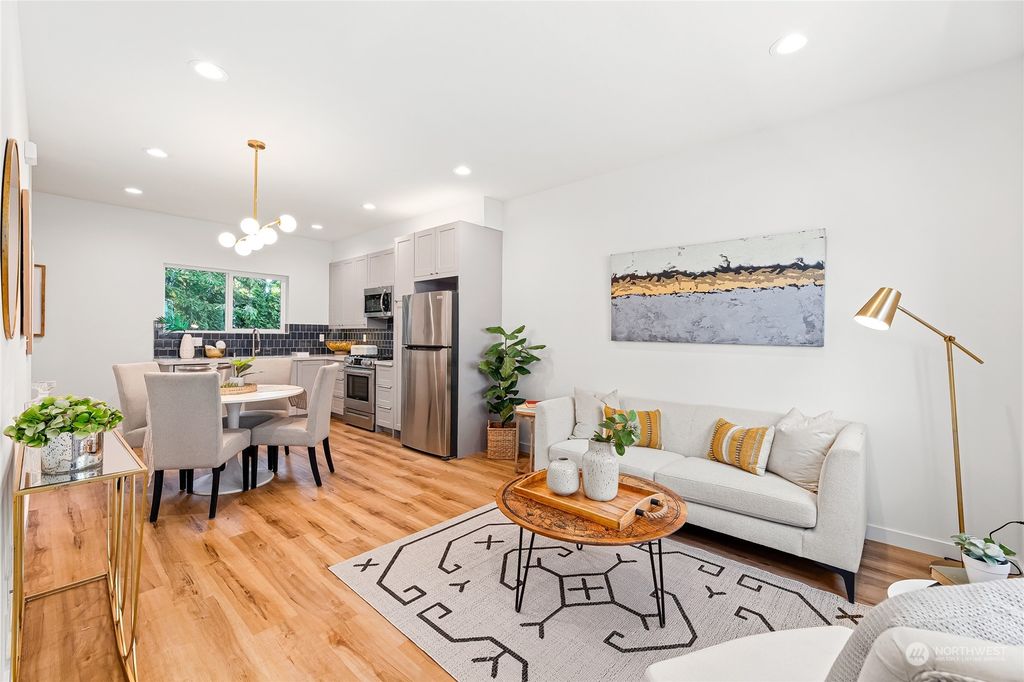 Photo of 5422 36th Avenue SW #B, Seattle, WA 98126 (MLS # 2066301)