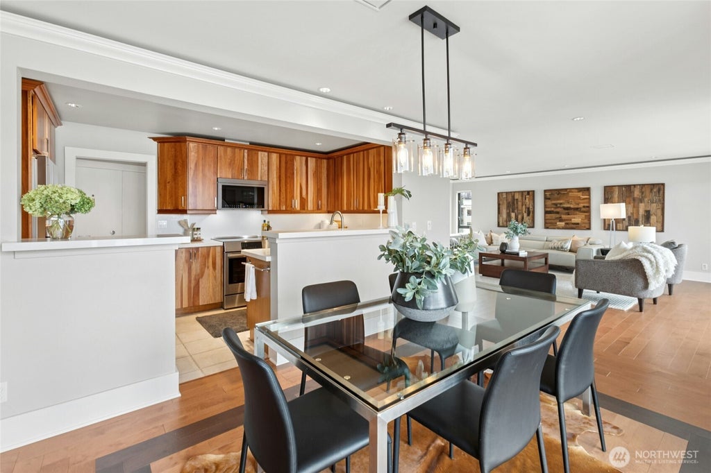 Photo of 320 Melrose Avenue E #704, Seattle, WA 98102 (MLS # 2581206)
