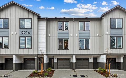 Photo of 16202 Manor Way #F2, Lynnwood, WA 98087 (MLS # 2566415)