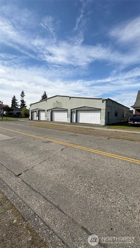 Photo of 501 E 34th Street, Tacoma, WA 98404 (MLS # 2506251)