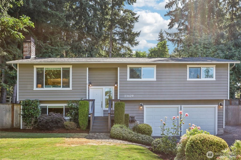 Photo of 23629 7th Avenue W, Bothell, WA 98021 (MLS # 2411667)