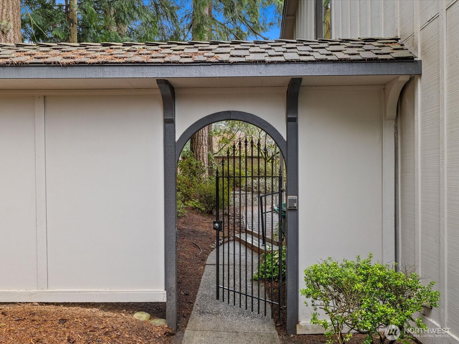 14300 Trillium Blvd SE 8