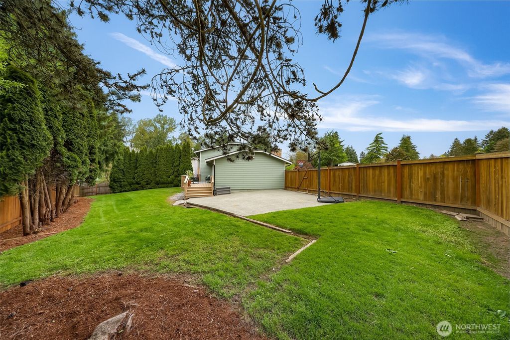 Photo of 14013 113th Avenue NE, Kirkland, WA 98034 (MLS # 2524211)