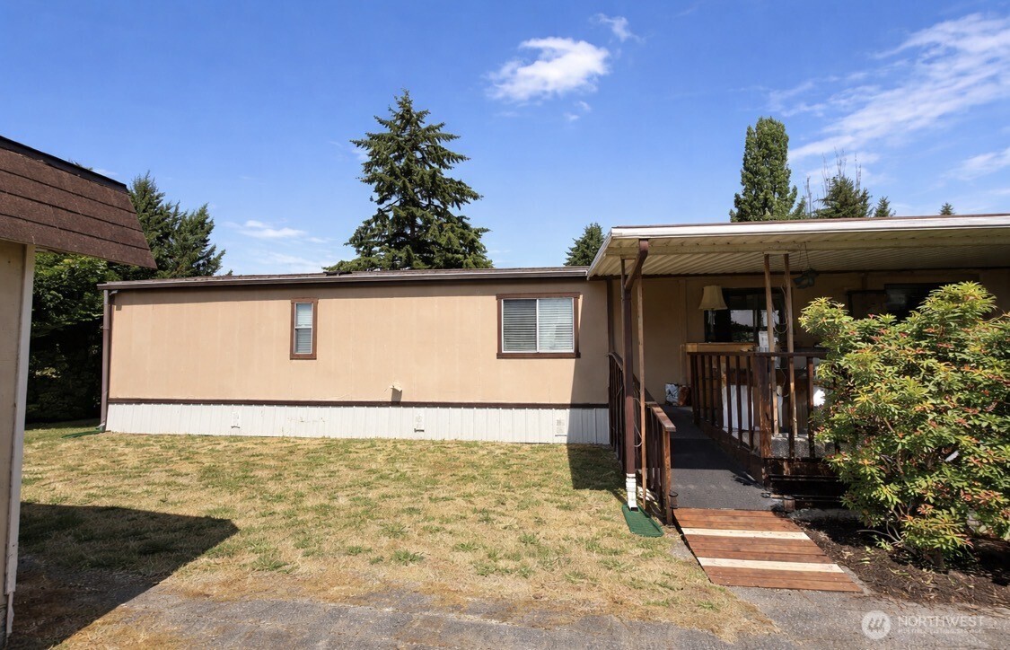 8508 144th Avenue E 11