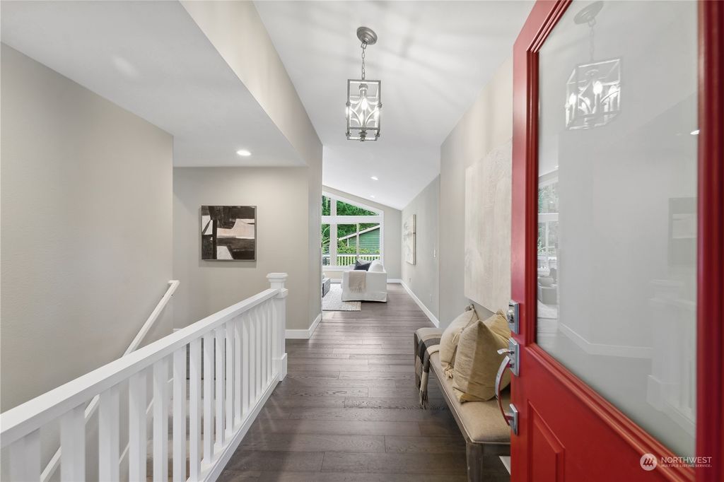 Photo of 4362 191st Avenue SE, Issaquah, WA 98027 (MLS # 2156211)