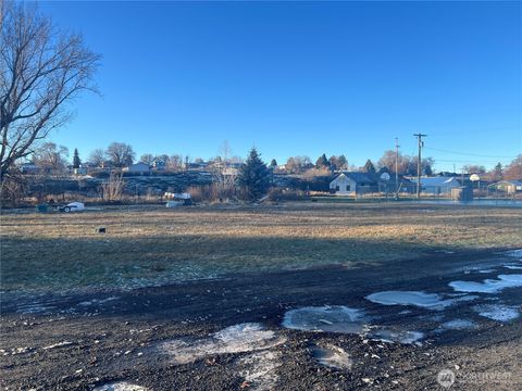 106 SW Railroad Avenue Wilbur WA 99185