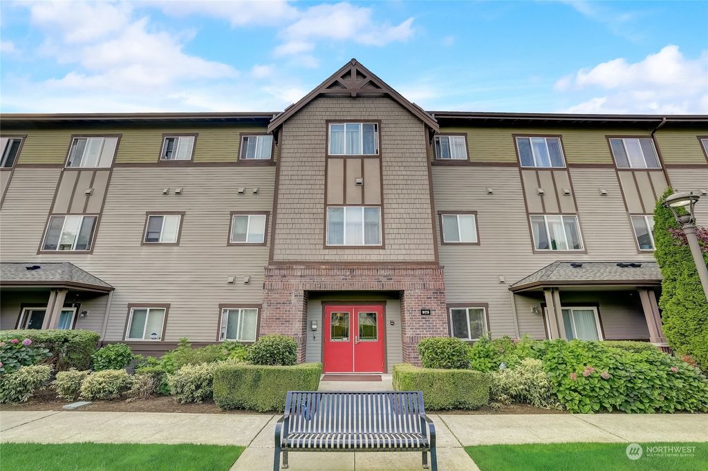 Photo of 973 NE Ingram Street St #A-307, Issaquah, WA 98029 (MLS # 2173913)