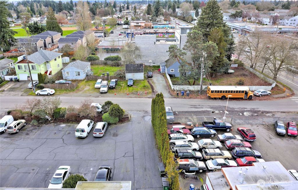 Photo of 871 SW 135th Street, Burien, WA 98146 (MLS # 2497653)