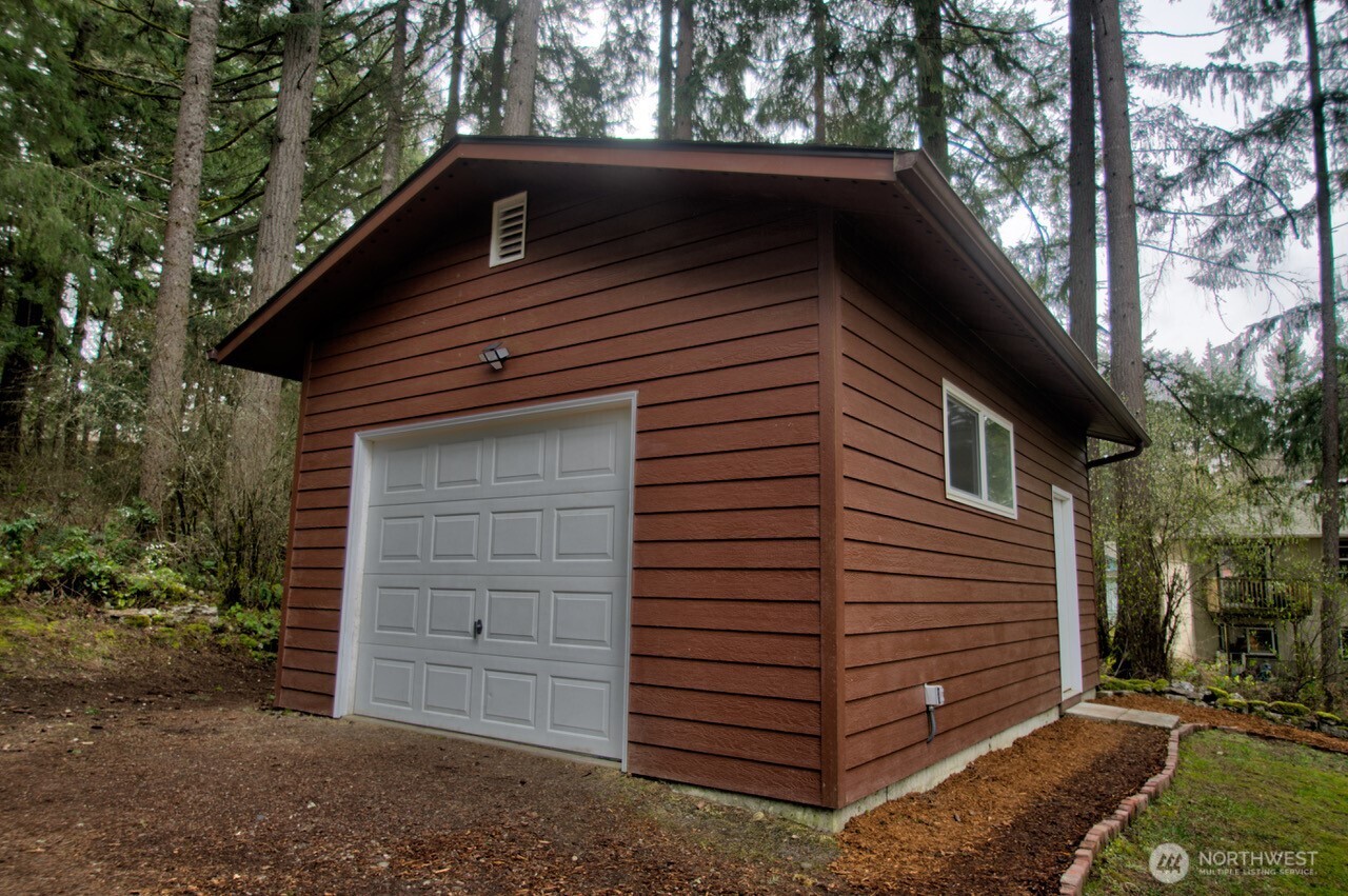 8410 Thrulake Circle SE