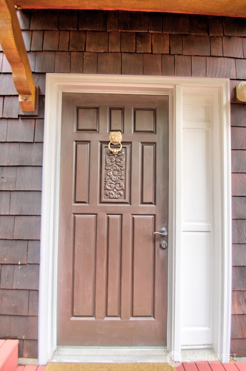 8410 Thrulake Circle SE