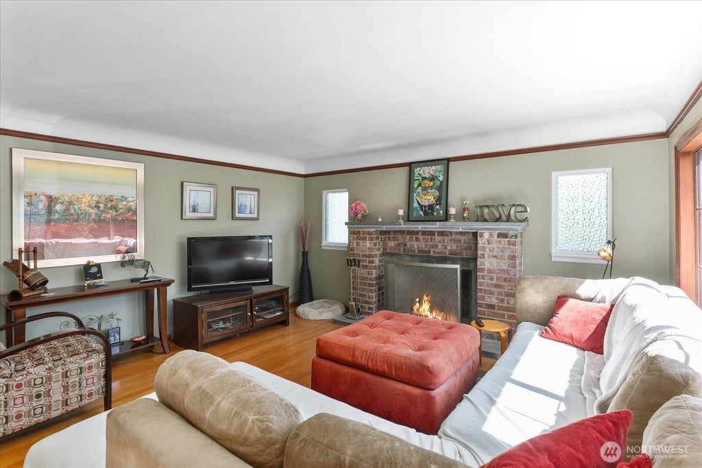Photo of 3020 NW 60th Street, Seattle, WA 98107 (MLS # 2575325)