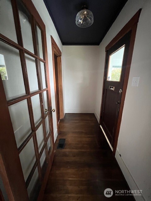 1104 S Prospect Street