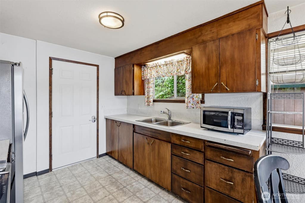 Photo of 2020 S Lake Roesiger Road, Snohomish, WA 98290 (MLS # 2546636)