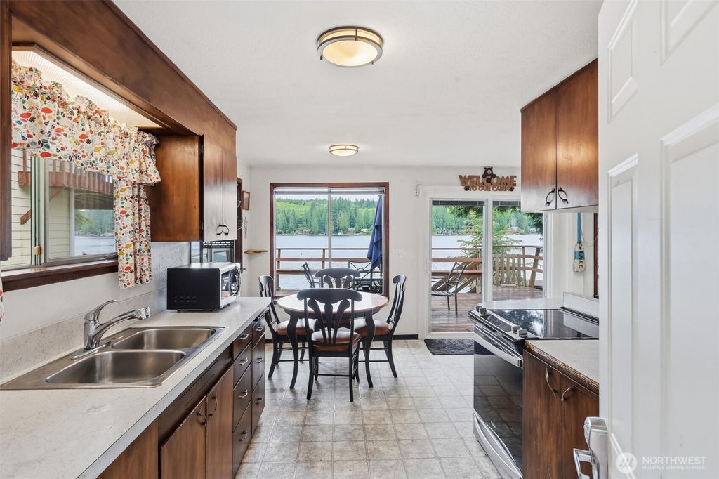 Photo of 2020 S Lake Roesiger Road, Snohomish, WA 98290 (MLS # 2546636)