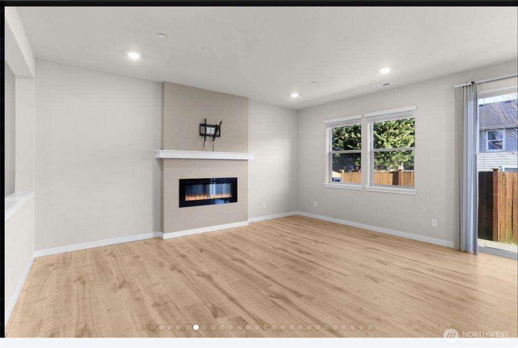 Photo of 18823 111th Ave E Ave, Puyallup, WA 98374 (MLS # 2494475)