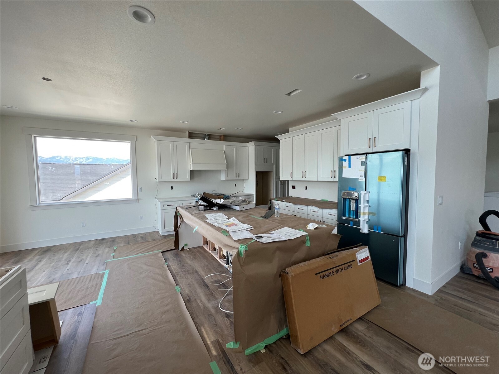 Chelan, Washington, 98816, United States, 5 Bedrooms Bedrooms, ,5 BathroomsBathrooms,Residential,Active,2007254